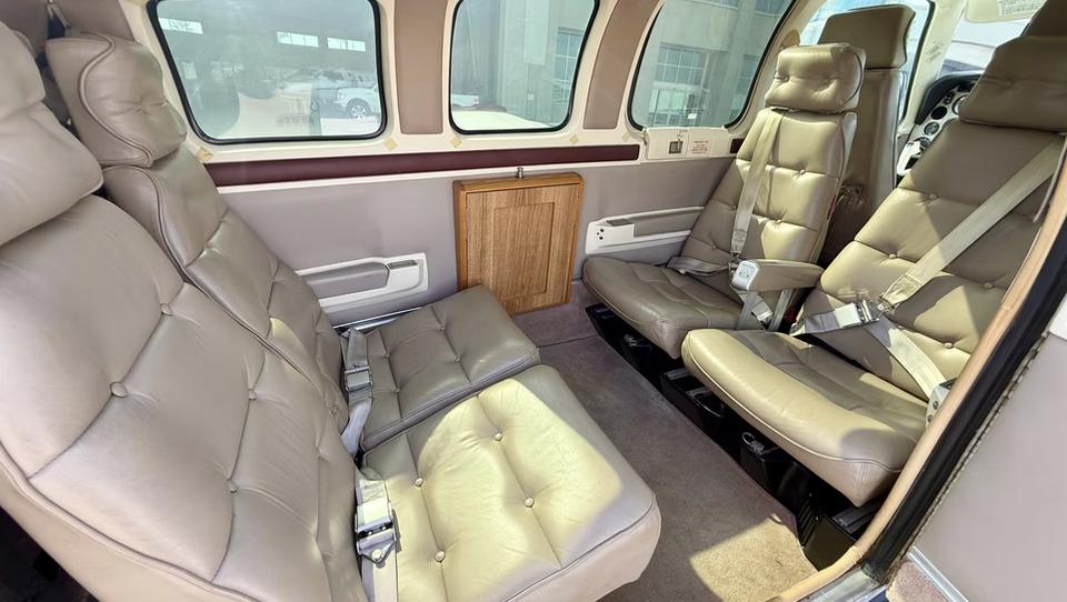 1995 BEECHCRAFT A36 BONANZA Photo 3